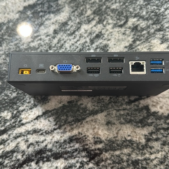 LENOVO  THINKPAD USB-C DOCK  MODEL:DK1633 doc only - Picture 4 of 5